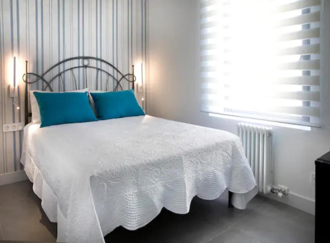 Villa St. Rafael Vilanova i la Geltru Ngoại thất bức ảnh